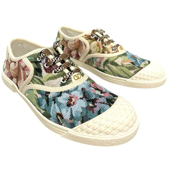 Valentino $820 Floral Tapestry Bay by Bay Lace-Up Sneakers NEW Sz 38 US 8 - Picture 1 of 10
